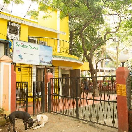 Srujan Sarai Service Apartment Mumbai Bagian luar foto