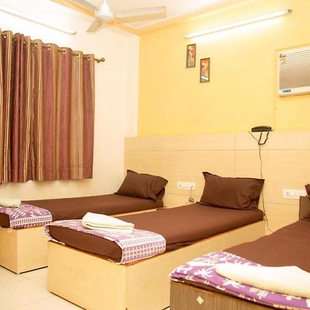 Srujan Sarai Service Apartment Mumbai Bagian luar foto