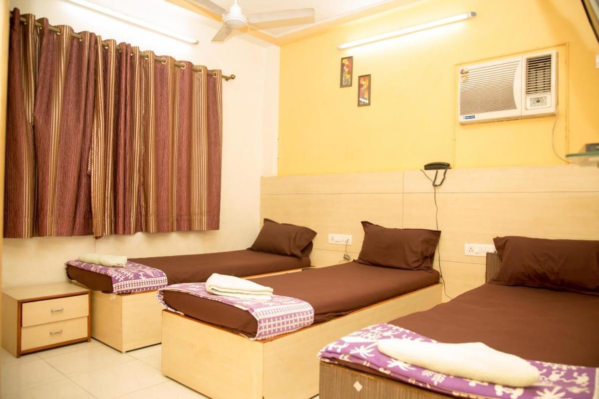 Srujan Sarai Service Apartment Mumbai Bagian luar foto