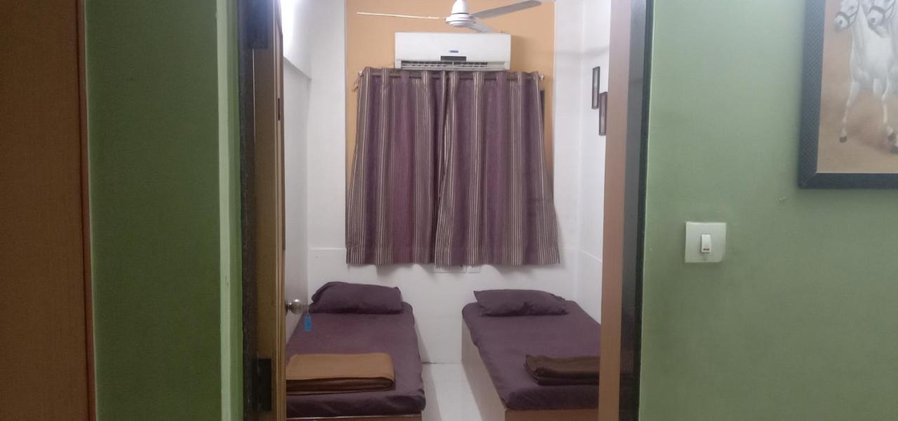 Srujan Sarai Service Apartment Mumbai Bagian luar foto